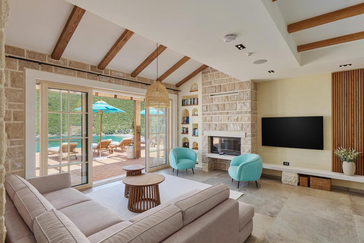  Image of Villa - 3 Bedrooms - 3 Bathrooms for Residential For Sale in Herceg-Novi-Lustica-Montenegro, Image 13
